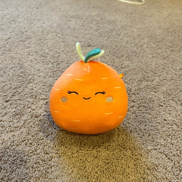 🥕Caroleena the Carrot Squishmallow🥕 Like new, with tag but not attached. - Picture 1 of 2